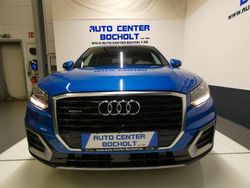 Blau Gebraucht 2016 Audi Q2 Design SUV | 18.700 € (Fairer Preis)