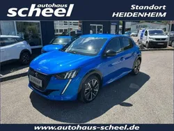 Blau Gebraucht 2021 Peugeot e-208 GT Kleinwagen | 17.990 € (Fairer Preis)