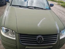 Grün Gebraucht 2002 VW Passat Kombi | 399 € (Superpreis)
