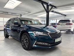 Blau Gebraucht 2022 Skoda Superb LAURIN & KLEMENT Kombi | 32.599 € (Etwas zu teuer)