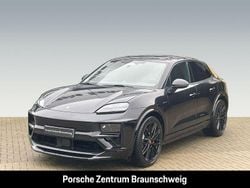 Schwarz Gebraucht 2025 Porsche Macan Turbo SUV | 118.860 €