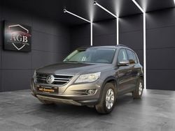 Grau Gebraucht 2009 VW Tiguan Track & Field SUV | 4.990 € (Guter Preis)
