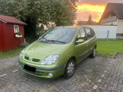 Grün Gebraucht 2000 Renault Scénic Van / Kleinbus | 1.900 € (Fairer Preis)