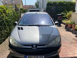 Grau Gebraucht 2006 Peugeot 206 Filou Limousine | 2.800 € (Etwas zu teuer)