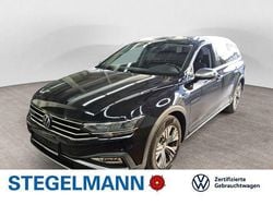 Deep black perleffekt Gebraucht 2021 VW Passat Alltrack Kombi | 28.410 € (Fairer Preis)