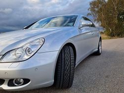Silber Gebraucht 2006 Mercedes CLS320 Limousine | 15.980 €