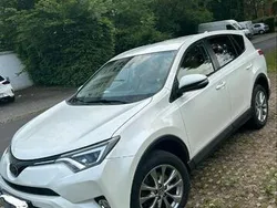 Andere außenfarben Gebraucht 2016 Toyota RAV4 SUV | 19.999 €
