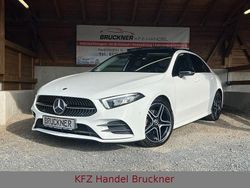 Weiß Gebraucht 2021 Mercedes A200 AMG line Limousine | 26.990 € (Fairer Preis)