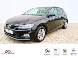 Deep black perleffekt Gebraucht 2017 VW Polo Highline Limousine | 12.750 € (Fairer Preis)