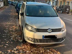 Silber Gebraucht 2012 VW Touran Comfortline Van / Kleinbus | 6.000 € (Guter Preis)
