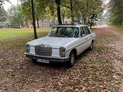 Weiß Gebraucht 1972 Mercedes W114 Limousine | 19.999 €