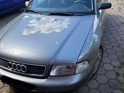 Grau Gebraucht 1995 Audi A4 Limousine | 1.450 €