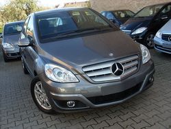 Grau Gebraucht 2010 Mercedes B160 Van / Kleinbus | 6.990 € (Fairer Preis)