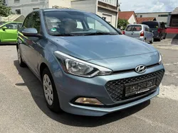 Blau Gebraucht 2018 Hyundai i20 GO! Limousine | 7.899 € (Fairer Preis)