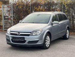 Grau Gebraucht 2004 Opel Astra Kombi | 2.999 €