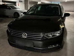 Grau Gebraucht 2018 VW Passat Kombi | 14.800 € (Guter Preis)
