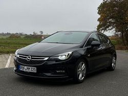 Schwarz Gebraucht 2016 Opel Astra Innovation Limousine | 8.950 € (Fairer Preis)