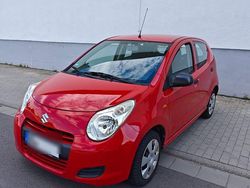 Rot Gebraucht 2011 Suzuki Alto Kleinwagen | 4.500 € (Etwas zu teuer)