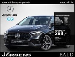 Metalliclack kosmosschwarz Gebraucht 2024 Mercedes B180 Progressive Van / Kleinbus | 30.880 € (Guter Preis)