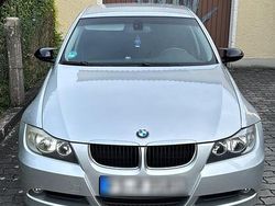 Silber Gebraucht 2008 BMW 318 Limousine | 3.899 € (Fairer Preis)