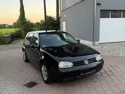 Schwarz Gebraucht 1999 VW Golf IV Kleinwagen | 2.499 € (Etwas zu teuer)