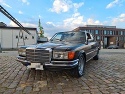Schwarz Gebraucht 1975 Mercedes 280 SE Limousine | 19.995 €