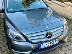 Grau Gebraucht 2014 Mercedes B180 Van / Kleinbus | 8.900 € (Guter Preis)