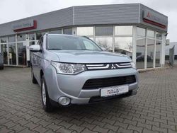 Coolsilber Gebraucht 2013 Mitsubishi Outlander Invite SUV | 12.990 € (Teuer)