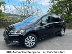 Schwarz Gebraucht 2016 VW Touran Comfortline Van / Kleinbus | 7.800 € (Etwas zu teuer)