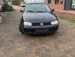 Schwarz Gebraucht 2002 VW Golf IV Edition Limousine | 990 € (Guter Preis)