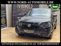 Deep black perleffek (metallic) Gebraucht 2022 VW Touareg Style SUV | 48.900 € (Fairer Preis)