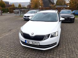 Weiß Gebraucht 2020 Skoda Octavia Style Kombi | 13.980 € (Guter Preis)