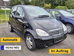 Schwarz Gebraucht 2000 Mercedes A140 Classic Limousine | 2.600 € (Teuer)