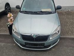 Grau Gebraucht 2010 Skoda Fabia Ambiente Kleinwagen | 2.350 € (Guter Preis)