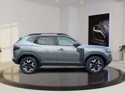 Dolomitgrau Gebraucht 2024 Dacia Duster Extreme SUV | 29.090 € (Fairer Preis)