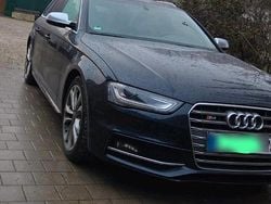 Blau Gebraucht 2015 Audi S4 Kombi | 19.500 €