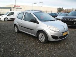 Grau Gebraucht 2007 Renault Twingo Authentique Kleinwagen | 1.350 € (Fairer Preis)