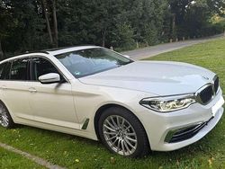 Weiß Gebraucht 2020 BMW 530 Luxury Line Kombi | 29.600 € (Guter Preis)