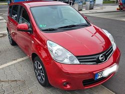 Rot Gebraucht 2009 Nissan Note Tekna Van / Kleinbus | 6.499 € (Teuer)