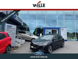 Schwarz Gebraucht 2024 Ford Focus ST-Line X Limousine | 27.550 € (Fairer Preis)