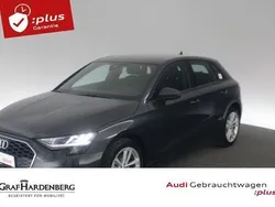 Manhattangrau metallic Gebraucht 2022 Audi A3 Ambiente | 31.460 €