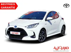 Weiß Gebraucht 2021 Toyota Yaris Hybrid Team Limousine | 20.950 € (Etwas zu teuer)