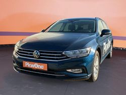 Blau Gebraucht 2023 VW Passat Business Kombi | 20.950 € (Guter Preis)