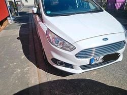 Weiß Gebraucht 2016 Ford S-MAX S Van / Kleinbus | 9.500 € (Guter Preis)