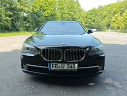 Schwarz Gebraucht 2011 BMW 740 Limousine | 15.900 € (Teuer)