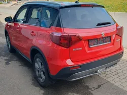 Rot Gebraucht 2019 Suzuki Vitara Comfort SUV | 13.299 € (Fairer Preis)