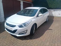 Weiß Gebraucht 2012 Hyundai i40 Kombi | 6.650 € (Fairer Preis)