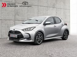 Silber Gebraucht 2024 Toyota Yaris Hybrid Team Limousine | 20.880 € (Superpreis)