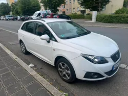 Weiß Gebraucht 2011 Seat Ibiza ST Kombi | 2.500 € (Superpreis)