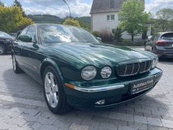 Grün Gebraucht 2005 Jaguar XJ8 Limousine | 16.750 € (Fairer Preis)